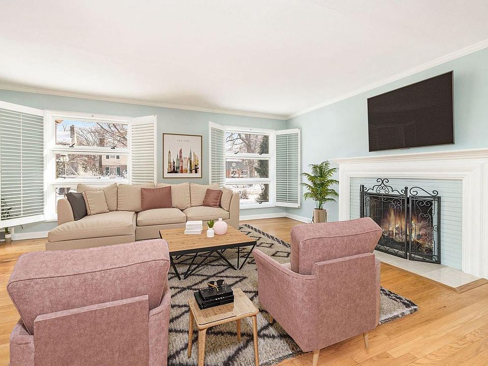 1st image of 4323 North Wildwood AVENUE