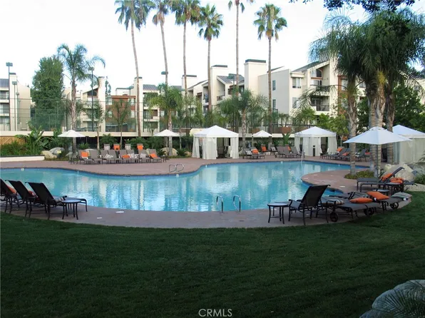 5550 Owensmouth Ave APT 317, Woodland Hills, CA 91367