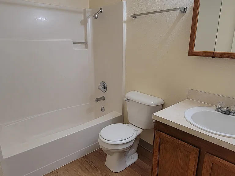 1328 Summers Ln #2 — Photo 9