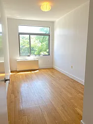 Rented by Chana Ofek, LREB