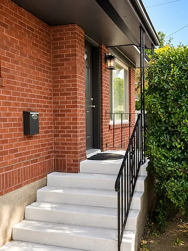 170 Gardner St #A Photo 1