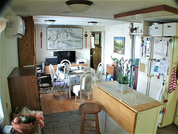 3rd image of 1201 Sycamore Ter #94