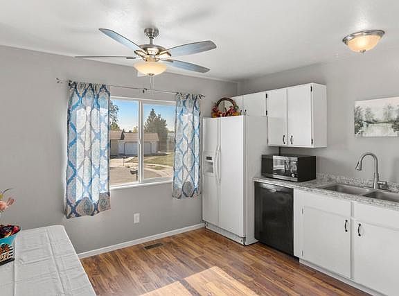 3rd image of 5266 W Begonia Pl