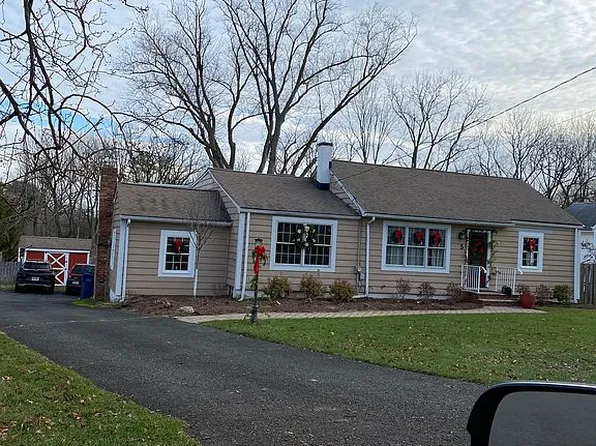 5 Hillcrest Ave, Mendham, NJ 07945