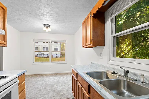 3C W Rosecrest St Photo 1