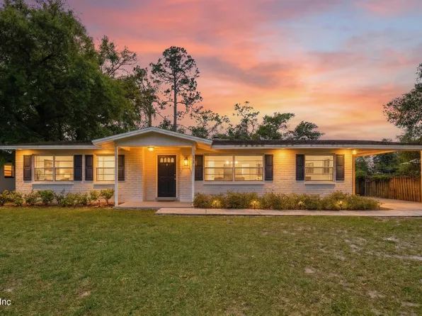 586 MADEIRA Drive, Orange Park, FL 32073