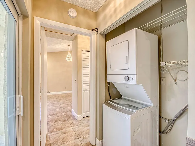 9109 SW 21st St E — Photo 13