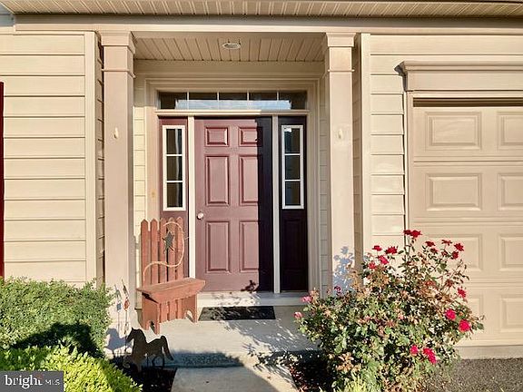 4th image of 62 Springhouse Ln