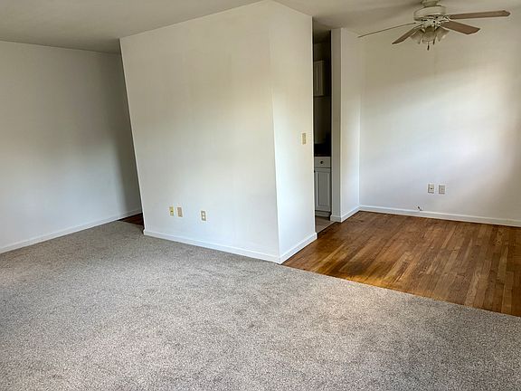 living are and dining area