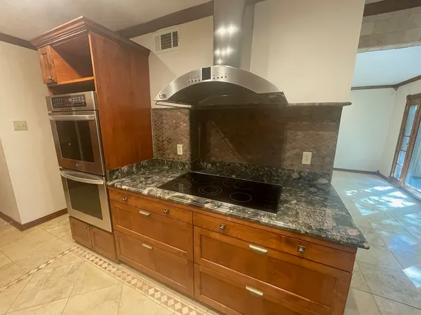 7440 E Northwest Hwy #117, Dallas, TX 75231