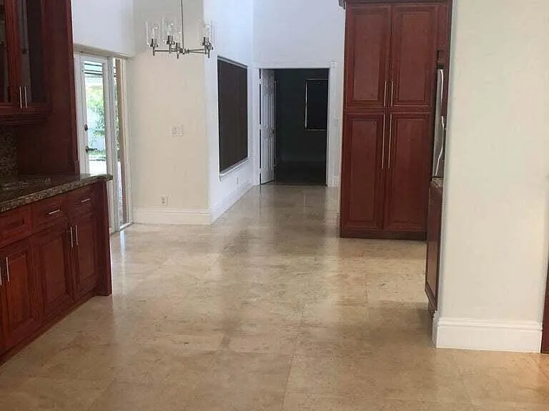 8649 NW 57th Ct — Photo 12