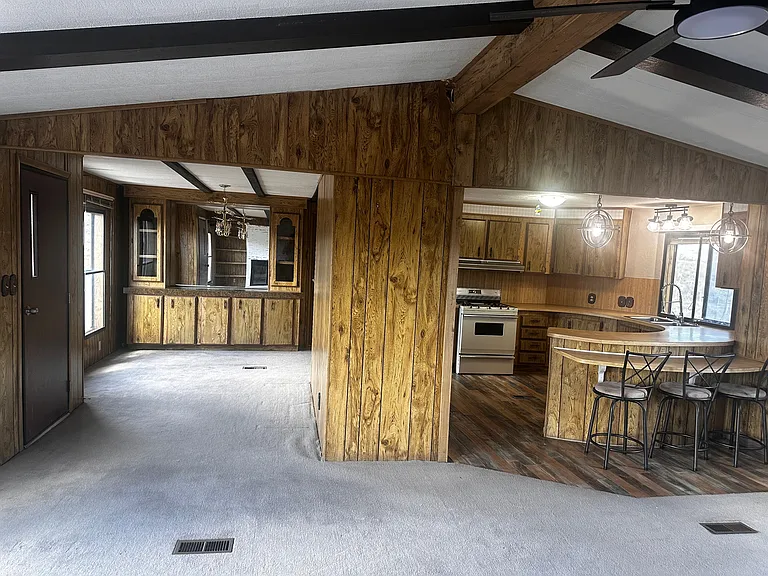 258 County Road 342 — Photo 7