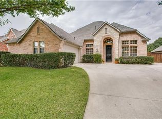 2215 Redrock Dr, Corinth, TX 76210