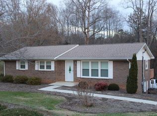 1541 Royce St, Morganton, NC 28655