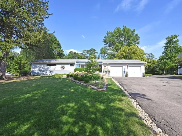 8704 Livingston Rd, Cincinnati, OH 45251