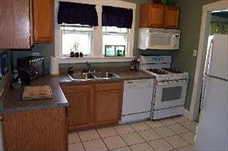 2nd image of 11951 Longwood Dr