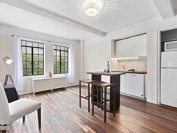 2nd image of 45 Tudor City Pl APT 711