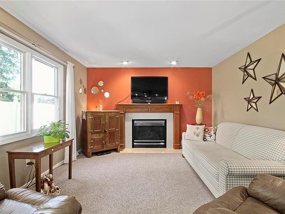 2nd image of 3460 42nd St