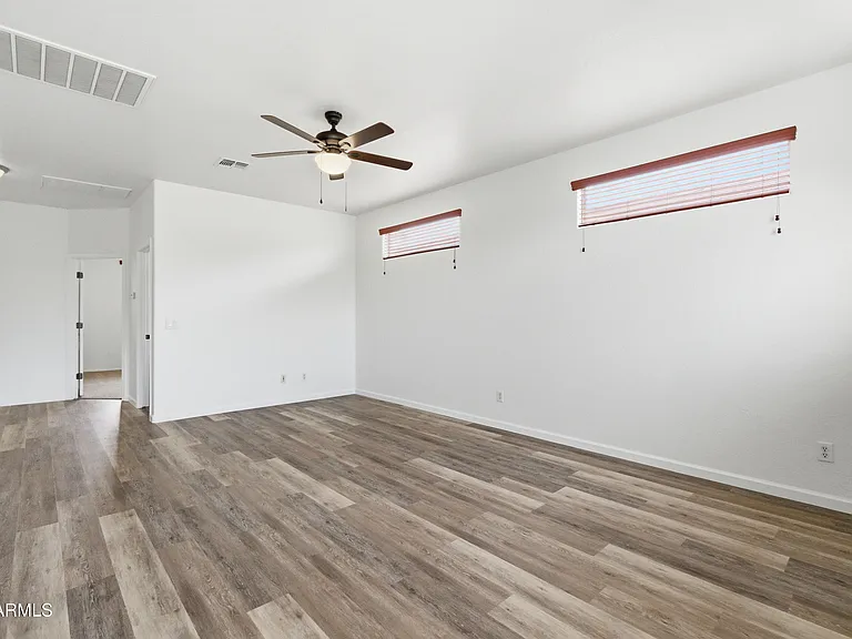 4157 E Santa Fe Ln — Photo 27