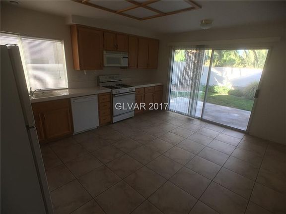5th image of 8170 Sandy Creek Dr