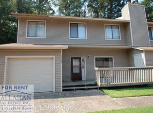 1104 N Oaks Ln, North Little Rock, AR 72118
