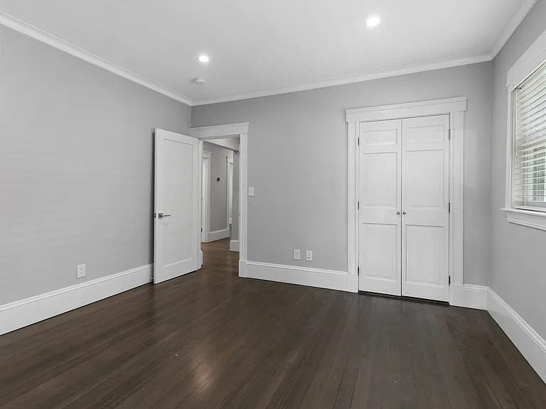 61 Huron Ave — Photo 11