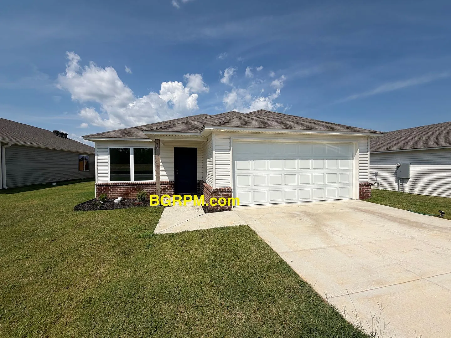 New Construction, — Photo 1
