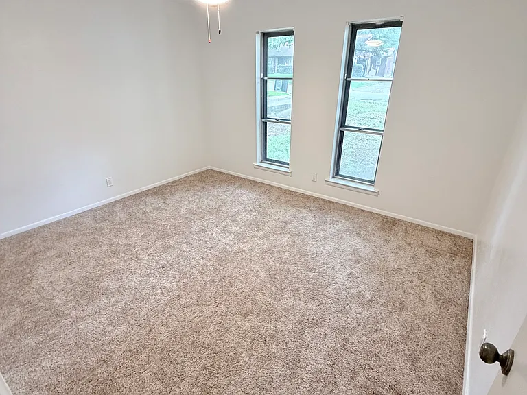 108 Shelmar Dr — Photo 8
