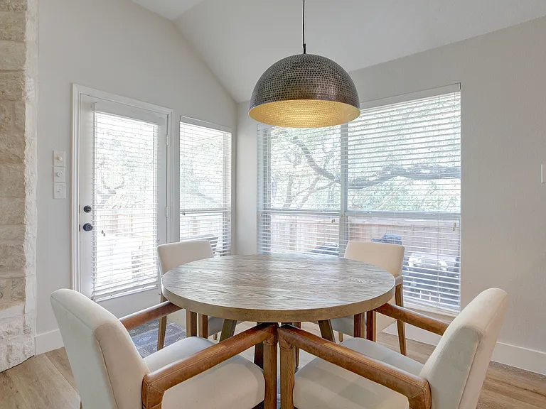 4117 Gazley Ln — Photo 7