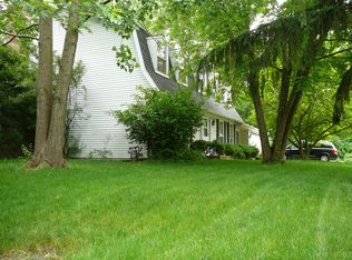 6262 Lakewood Dr, Lisle, IL 60532
