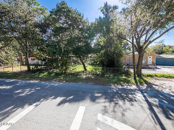 3rd image of 707 Kingston Ave