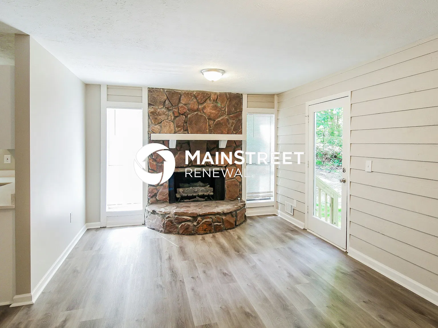 6231 Willowbrook Drive — Photo 3