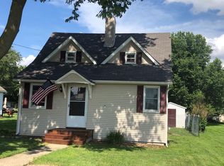 304 S 3rd St, Cherry, IL 61317