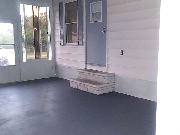 Enclosed porch