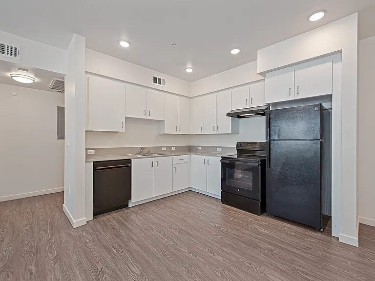 First Point Apartments — Photo 31