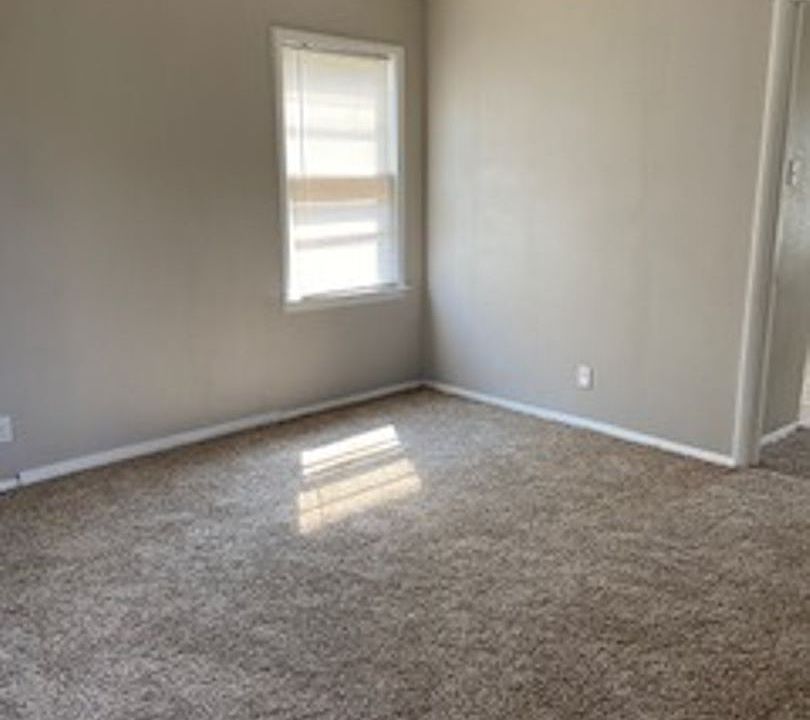 1st image of 5433 Encino Rd