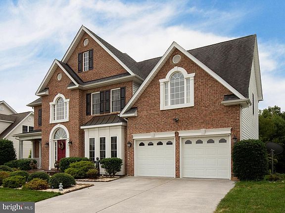 2nd image of 114 Chardonnay Dr