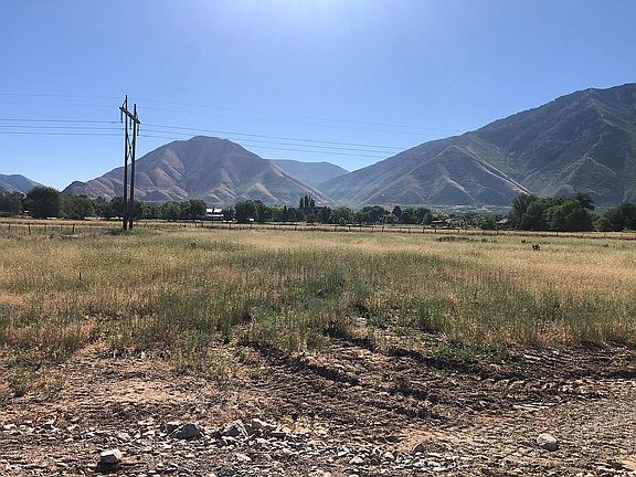 Middle of lot looking E