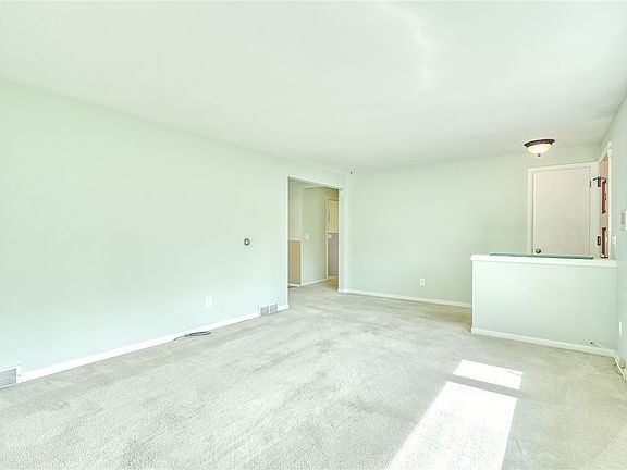5th image of 82 Woolacott Rd