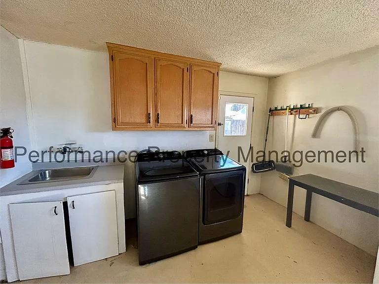 7501 Lucille Ave — Photo 14