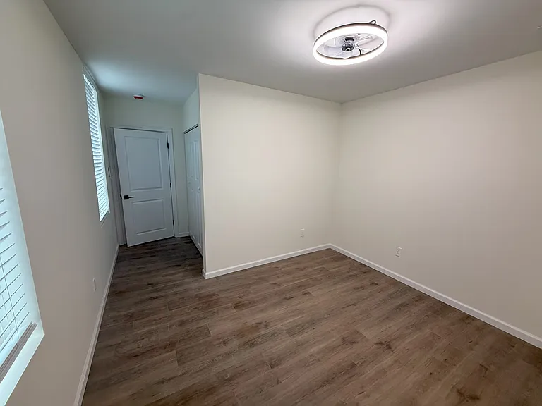 2900 Colerain Ave #6 — Photo 10