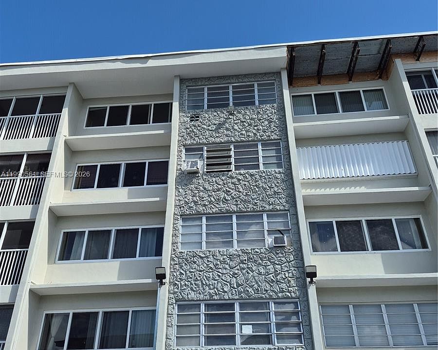 1st image of 330 SE 2nd St APT 202E