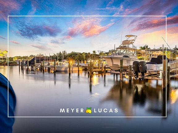 4th image of 426 Coral Cove Dr