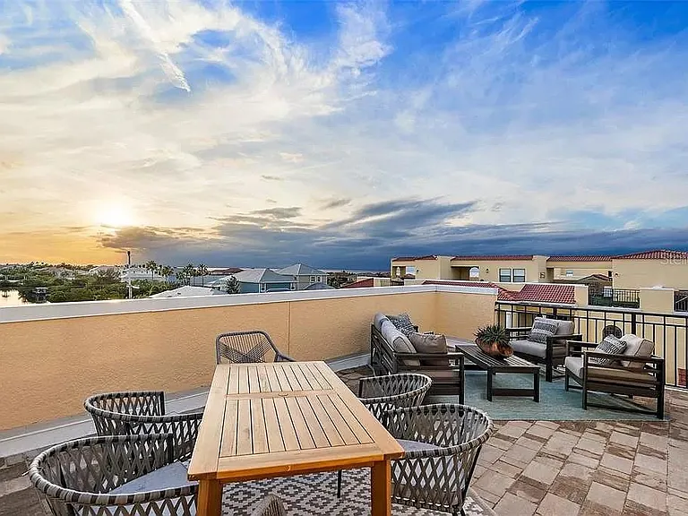 6418 Margarita Shores Ln — Photo 51