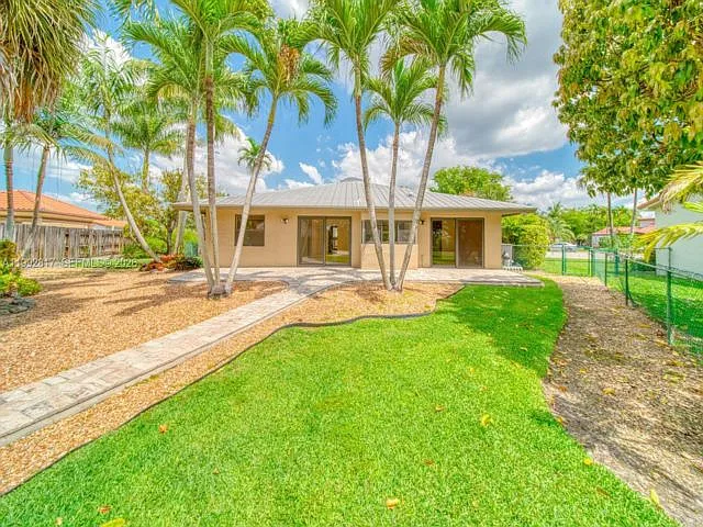 7320 SW 100th Ct — Photo 8