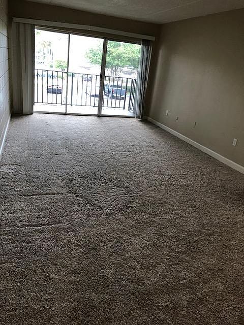 1st image of 307 N Hubert Ave