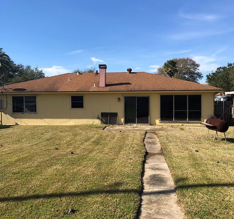 2nd image of 5166 Lakeside Dr