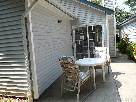 2nd image of 22 Westchester Ct