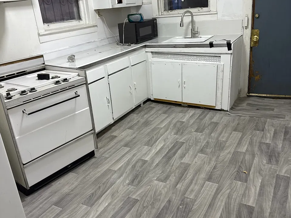 5222-24 Germantown Ave #1R-5222