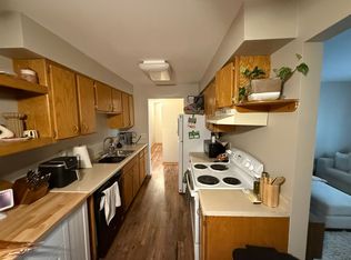 726 Broad St #6, Menasha, WI 54952